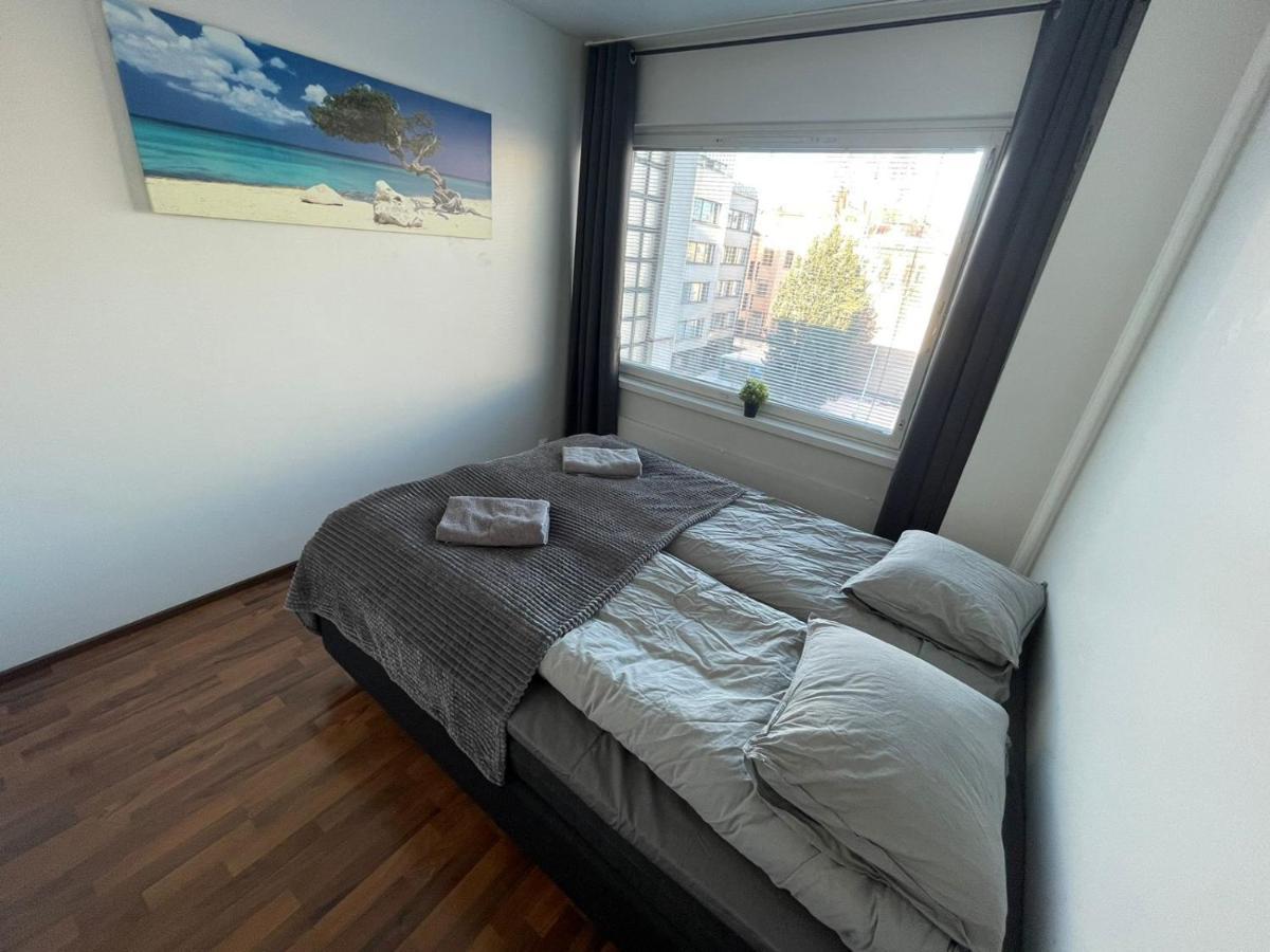 Oulu City Center 4-Room Apartment Parking Exteriör bild